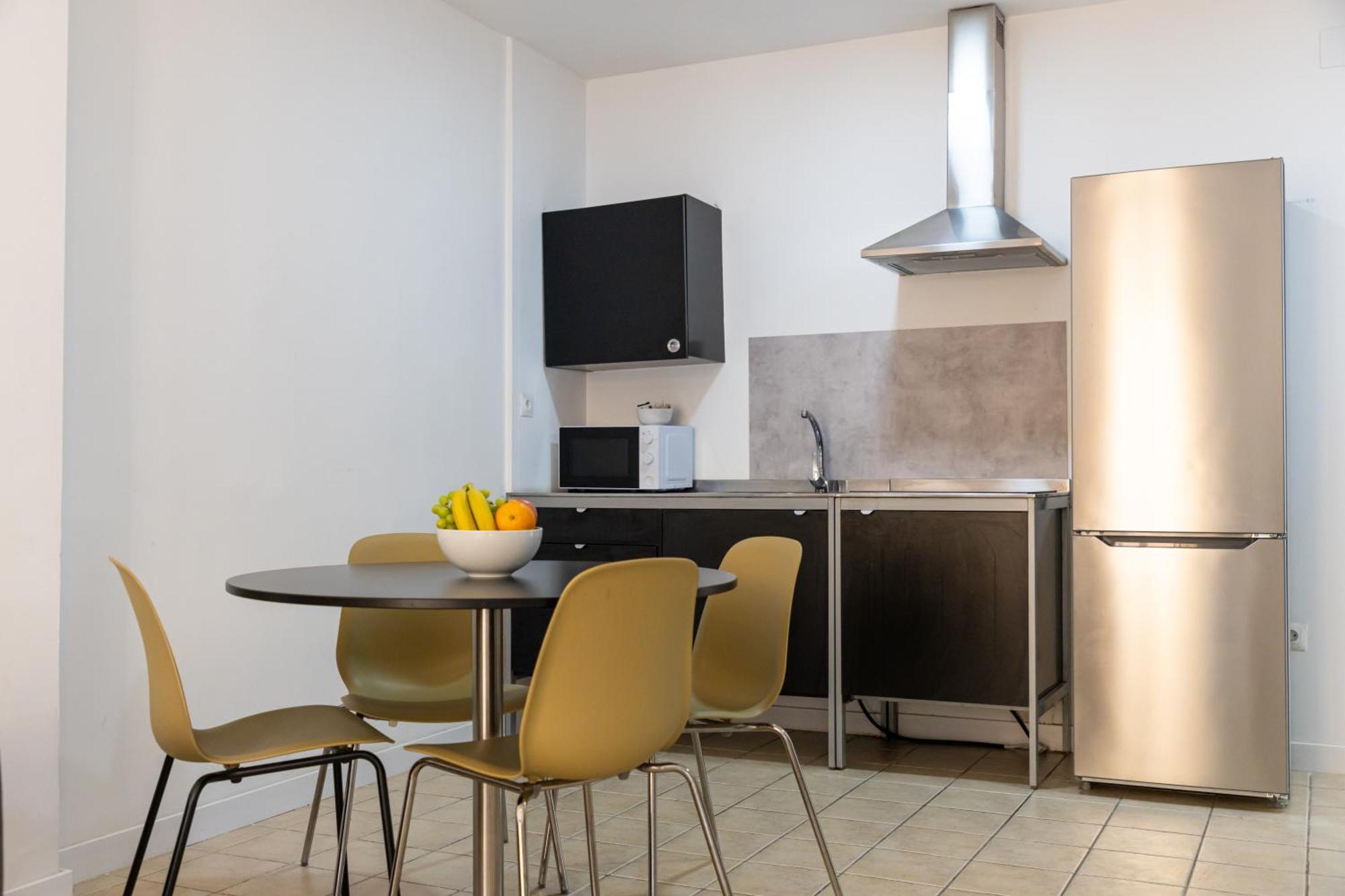 Picasso's Neighbor Apartment