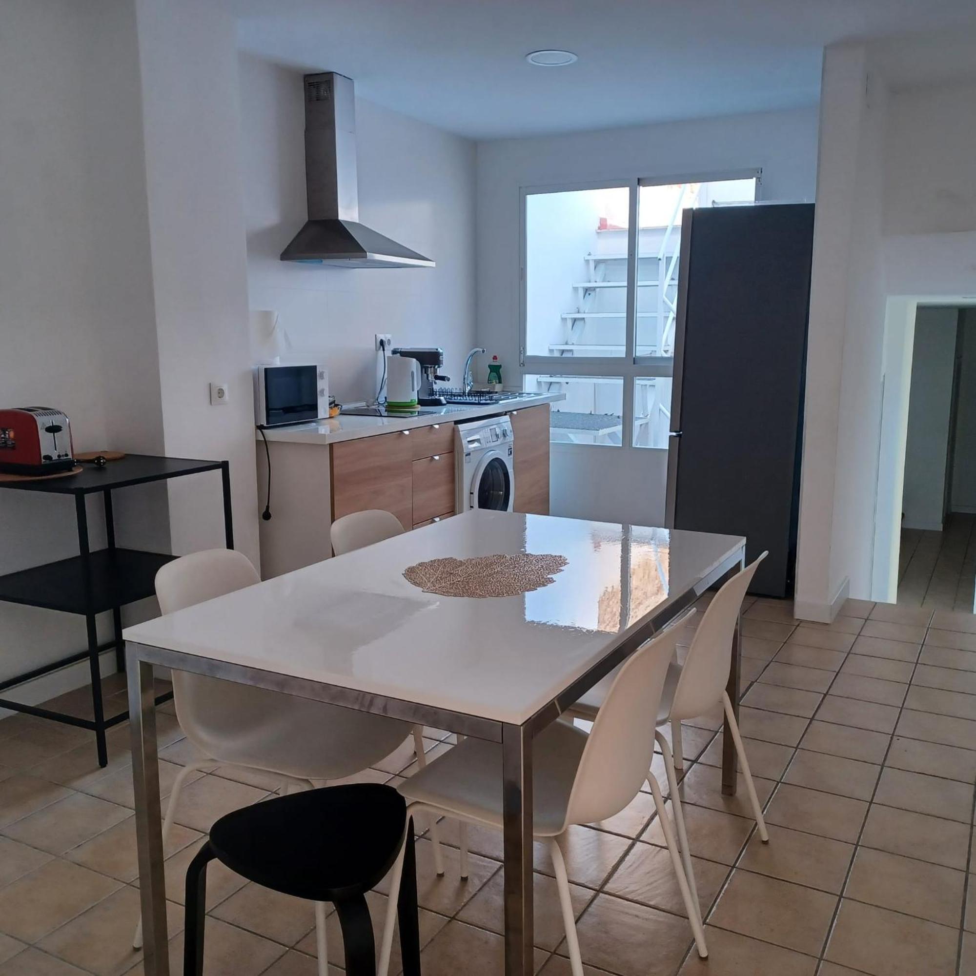 Picasso's Neighbor Apartment